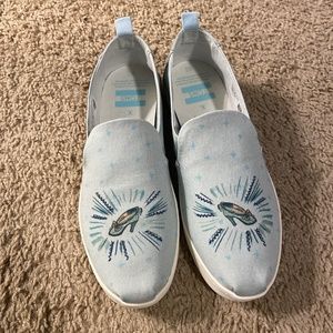 Disney Toms